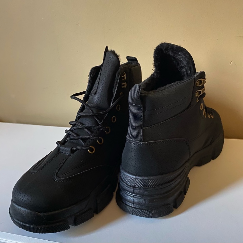 Winter High-Top boots, Men’s, Waterproof SIZE 43 / US 9.5 / 27.5 CM.